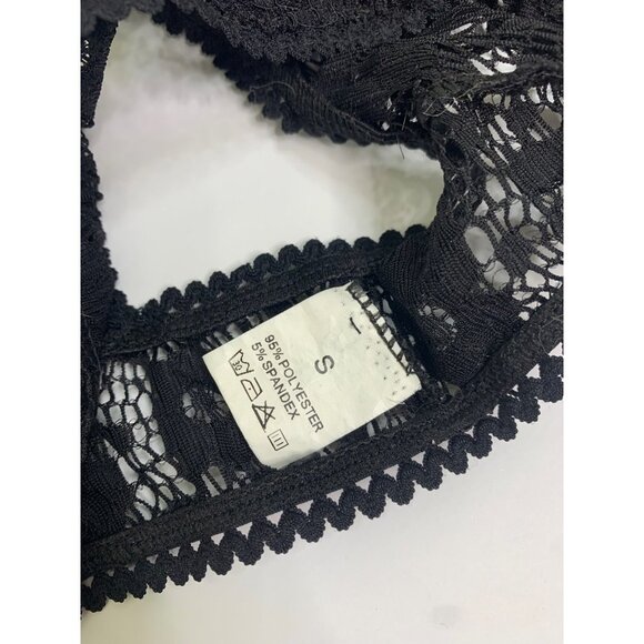 Black Lace Bra and Garter Set Size Small - Picture 7 of 8